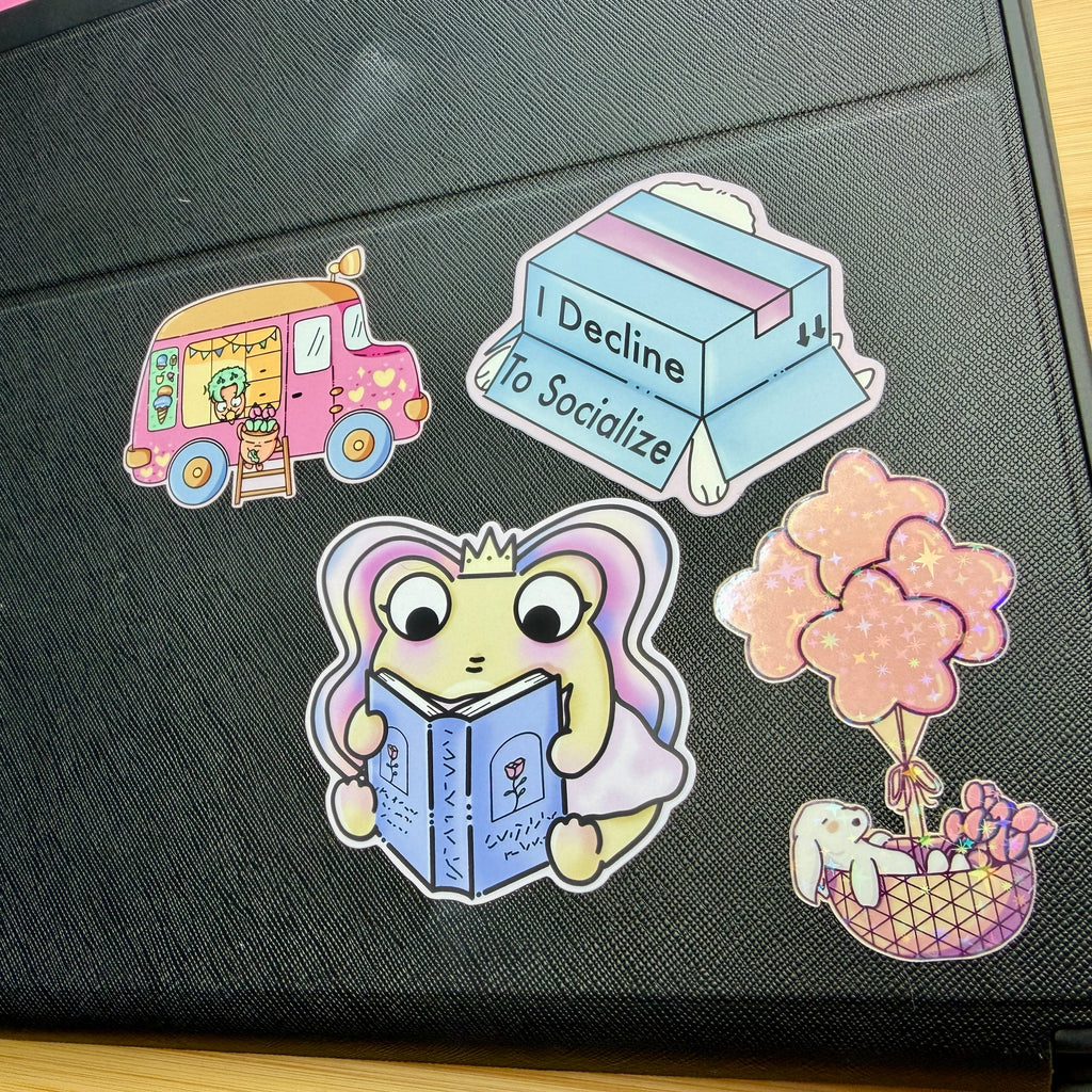 Reading Fairy Frog | Waterproof Matte Sticker